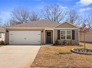 2715 Trestle Square Pass, Northport, AL 35473