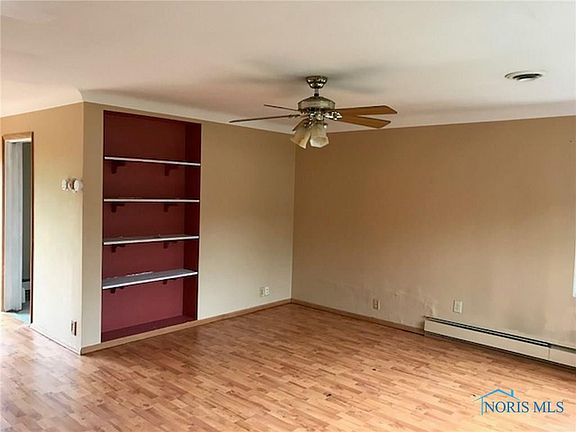 3rd image of 3236 Radford Dr