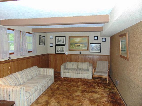 5th image of 21 Highland Dr