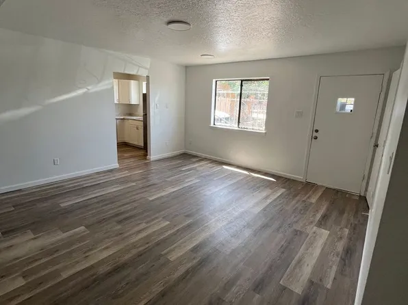 2009 High st., 2009 High St SE #B, Albuquerque, NM 87102