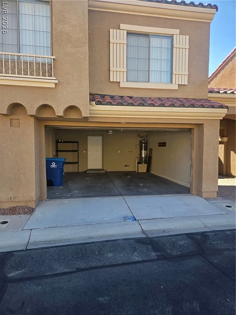 2 bed, 2.5 bath, 1507 sqft, $2,000 — Photo 1