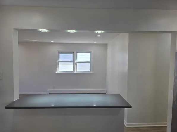 157 Neptune Avenue image 8 of 21