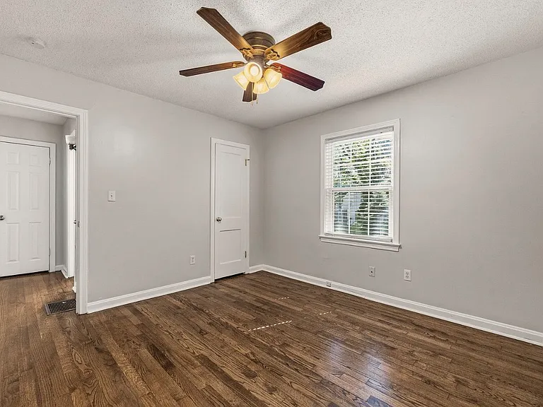6739 Roe Ave — Photo 51