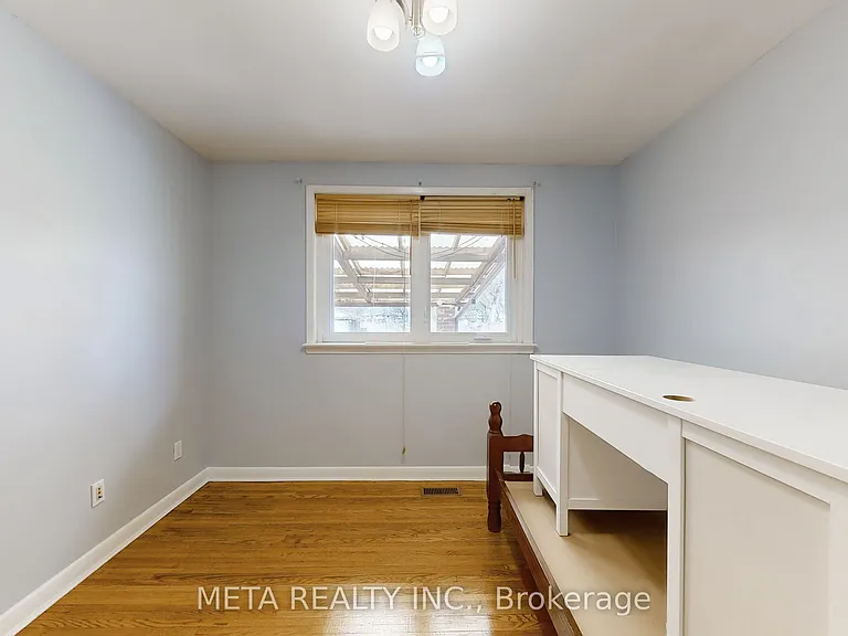 36 Dewlane Dr — Photo 14