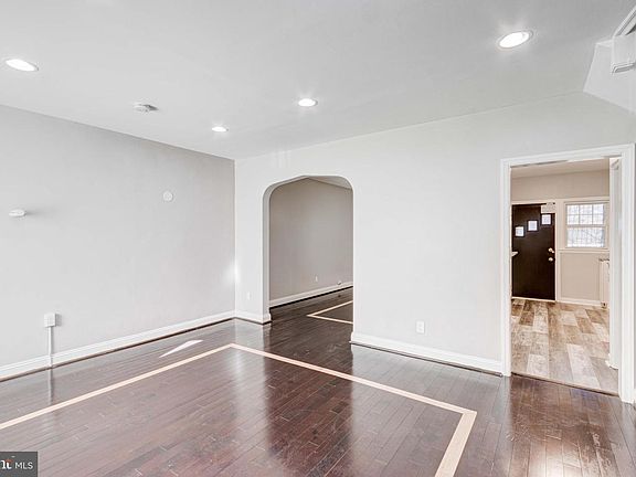 4th image of 127 Cherrydell Rd