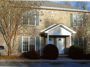 959 13th St SE #959, Hickory, NC 28602