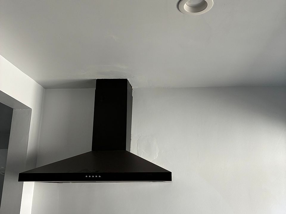 1st image of 937 W 47th St #1/2