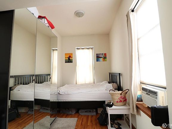 4th image of 50 W 90th St APT 5C