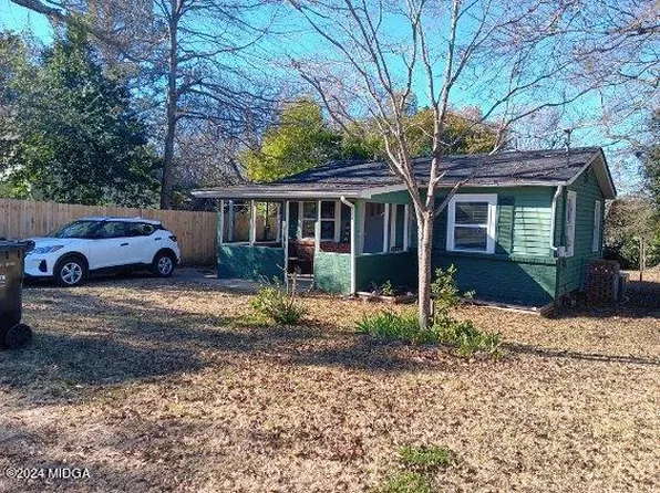 429 1/2 Arnold St, Barnesville, GA 30204