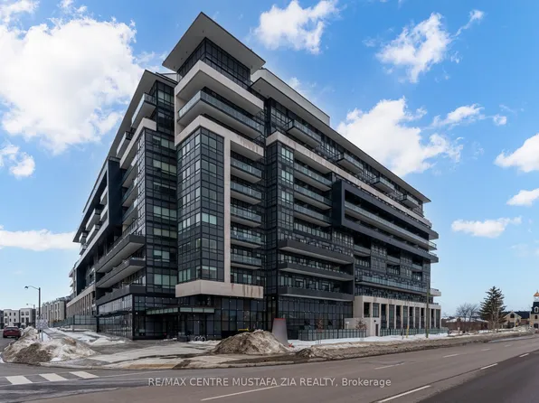 395 Dundas St W #217, Oakville, ON L6M 4L9