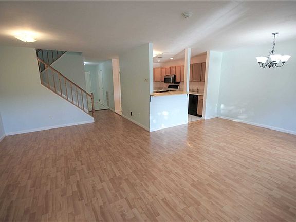 5th image of 114 Erin Ln