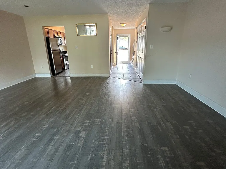 914 C Ave — Photo 13