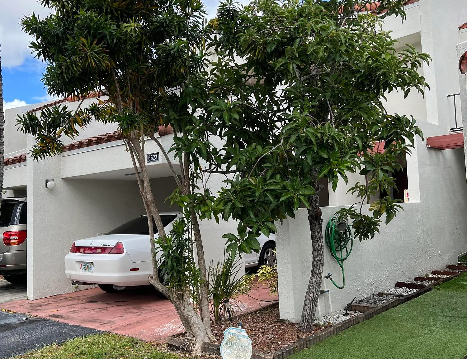 3 bed, 2.5 bath, 1610 sqft, $2,600 — Photo 1
