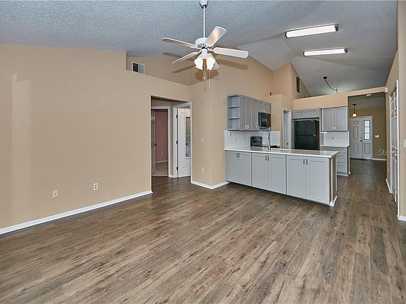 4th image of 12112 Calaboose Ct