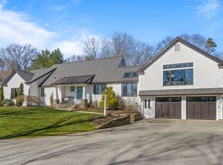 23 Farm Hill Rd, Natick, MA 01760