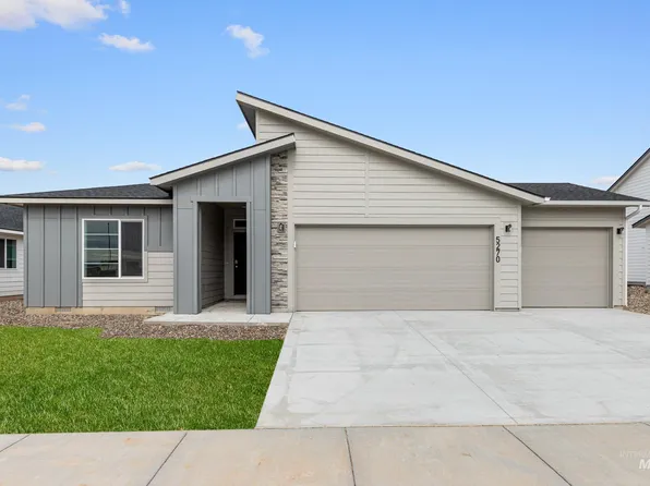 5270 E Phelps Lake Dr, Nampa, ID 83687