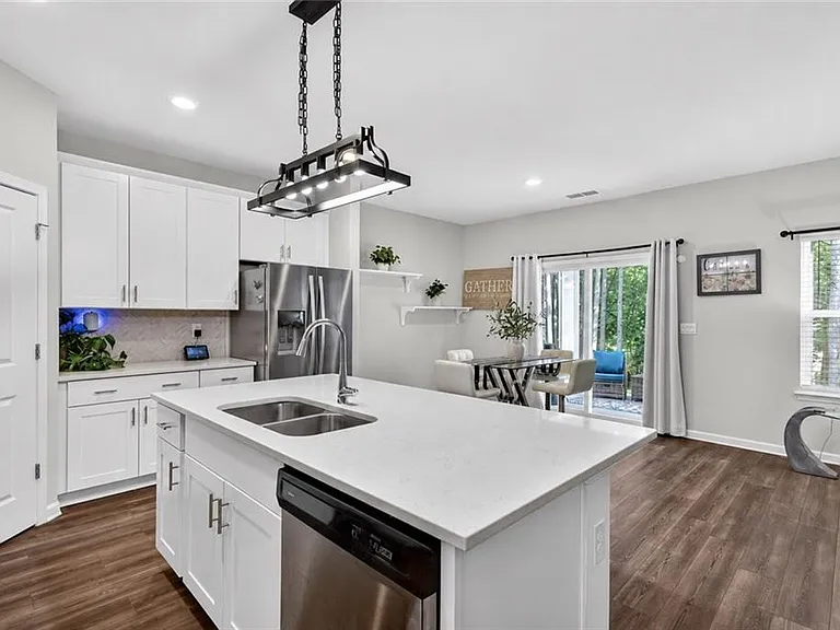 4161 Dean Grove Way — Photo 4