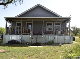 237 Cowboy Trl, Bandera, TX 78003