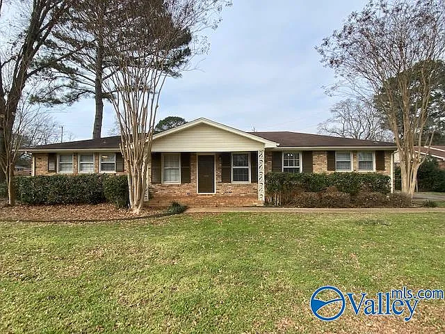 3 bed, 2.0 bath, 1647 sqft, $1,595 — Photo 1