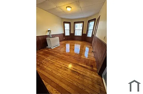 242 Broadway #2-R Photo 1