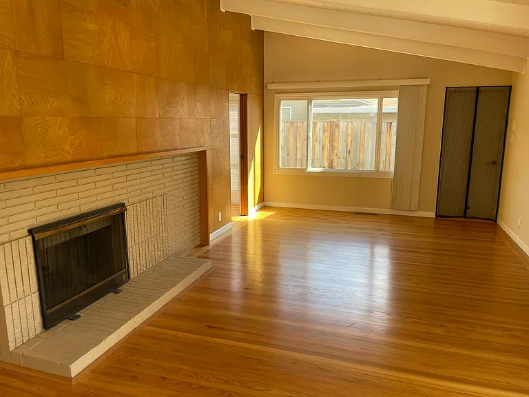 735 Garner Ct — Photo 5