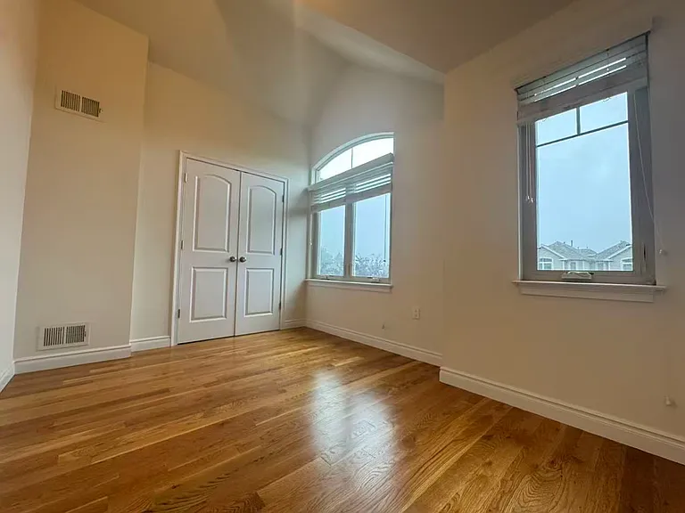 14 Pyramid Ct — Photo 8
