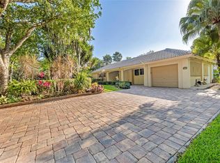 809 Cypress Grove Ln #V-65, Pompano Beach, FL 33069