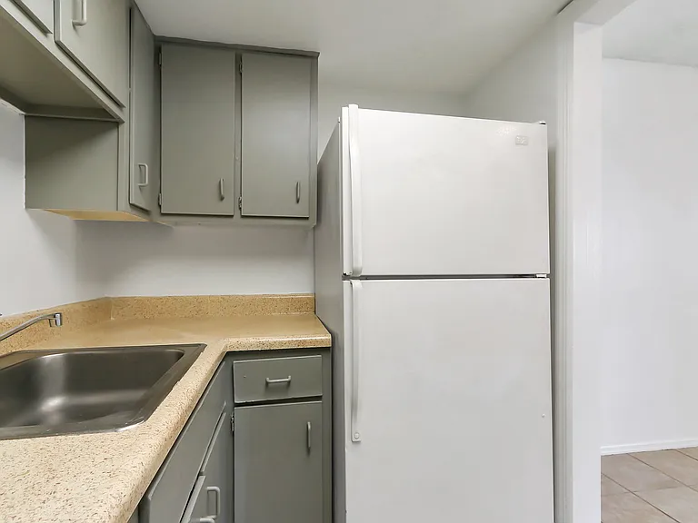 2529 Caper Ln #105 — Photo 6