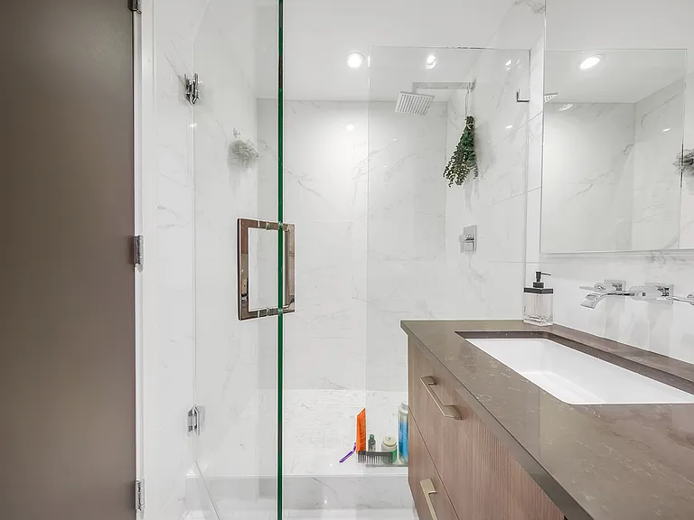 210 Salter St #D605 — Photo 21