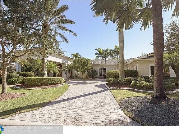 3rd image of 7100 NW 126th Ter