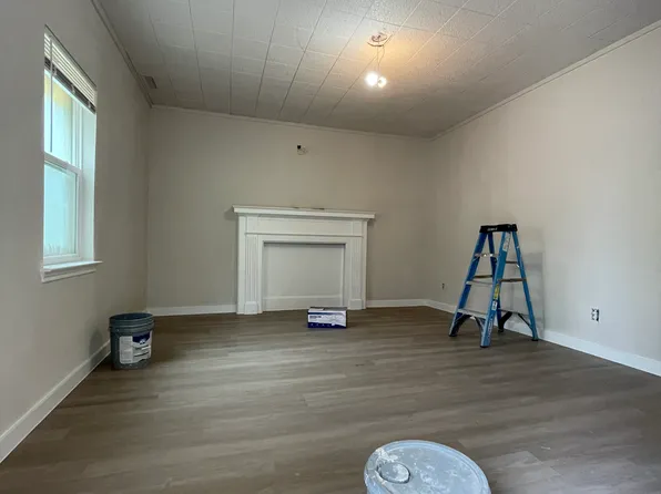 506 W Blair St, Mineola, TX 75773