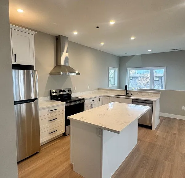 902 E Cotati Ave #902A — Photo 2