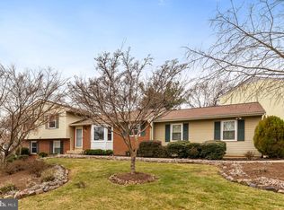 1361 Shallow Ford Rd, Herndon, VA 20170