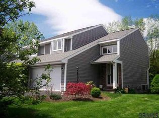 23 Captains Blvd, Waterford, NY 12188