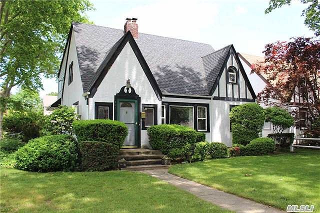 1st image of 497 Ashland Ave