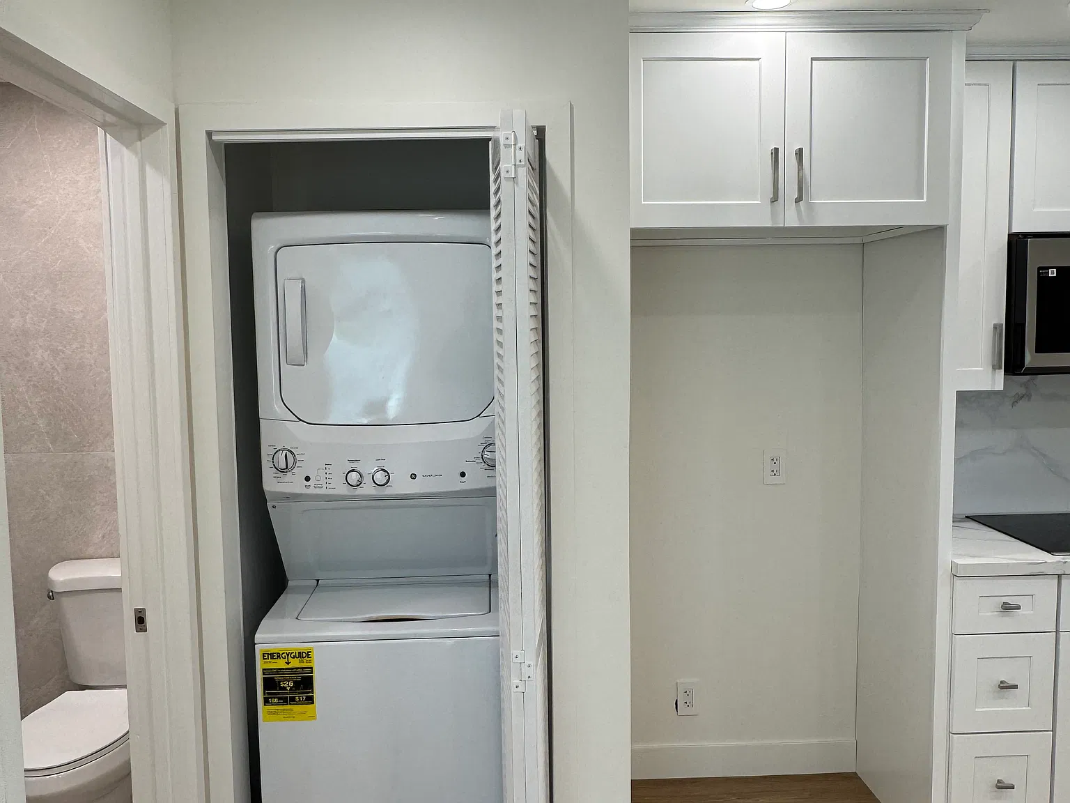 Studio, 350 sqft, $1,800 — Photo 2