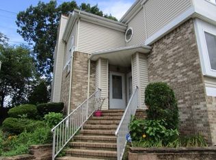 102 Madaline Dr #102, Avenel, NJ