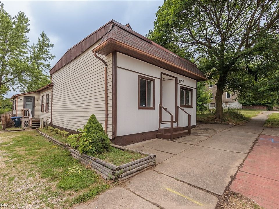 1147 Newton St, Akron, OH 44305 Zillow