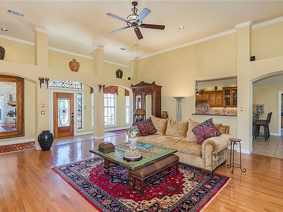 4th image of 406 Winchester Dr