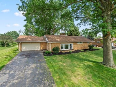 5912 Echodell Ave NW, North Canton, OH, 44720