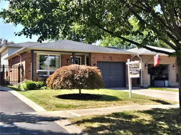 41 Sandra Cres, Grimsby, ON L3M 4Y9