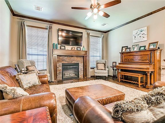 4th image of 3109 Wexford Ave
