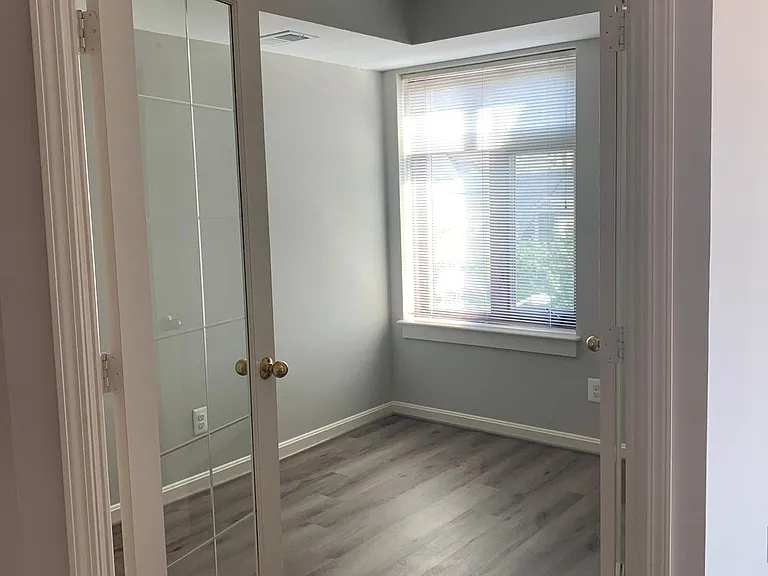 2400 Clarendon Blvd #410 — Photo 4