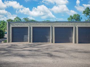 Cedar Ridge, Saint Paul, MN 55124