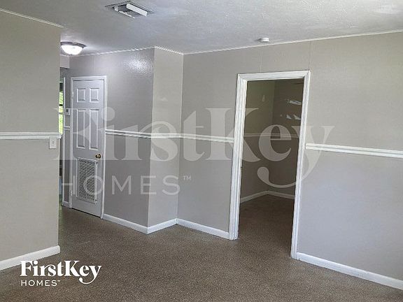 2nd image of 3907 Coconut Rd