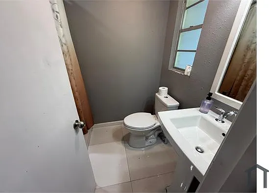 3126 Martha St — Photo 5
