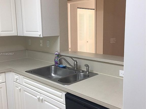 5th image of 520 SE 5th Ave #A1707