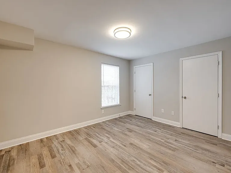 Park Ridge Apartments — Photo 7