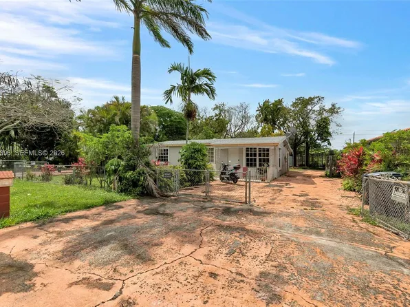 300 Northwest Blvd, Miami, FL 33126