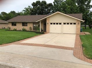 618 Bel Rd, Kemah, TX 77565